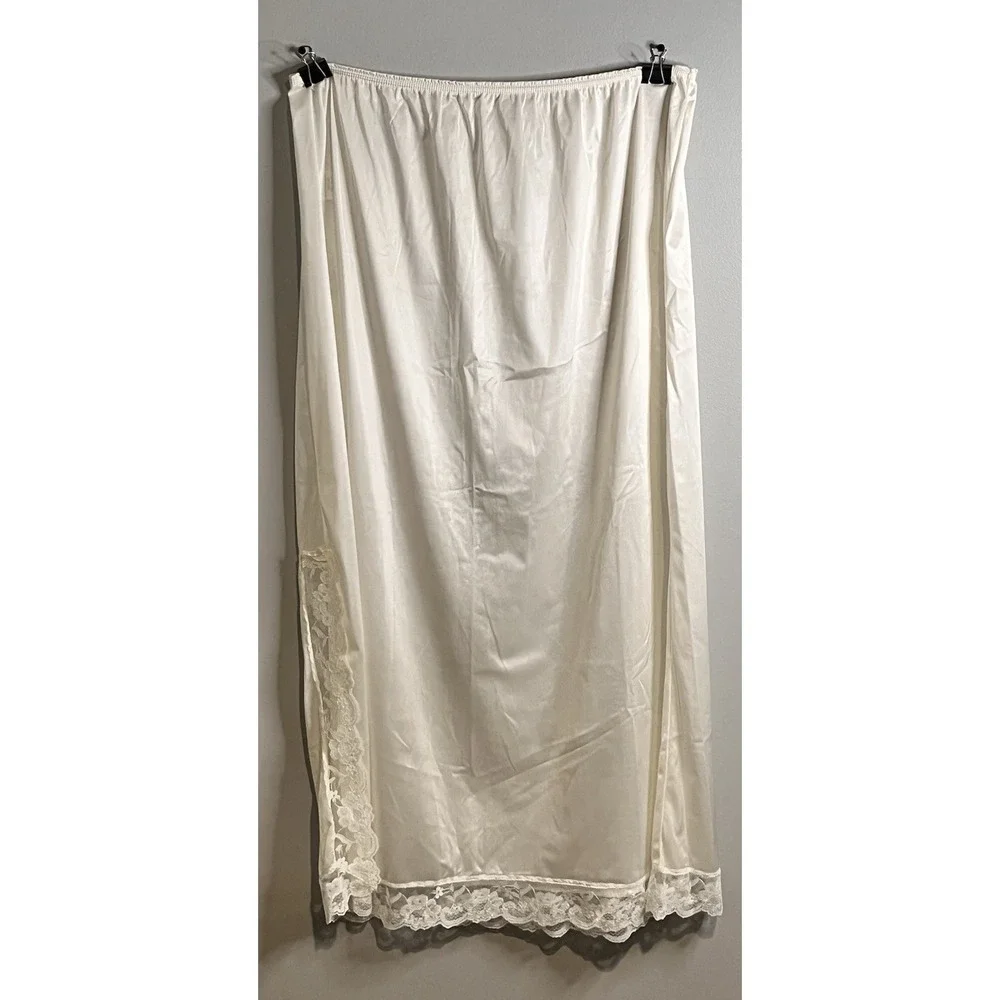 Vintage Slip Womens Large (RUNS BIG) White Nylon Lace Trim USA 90s READ